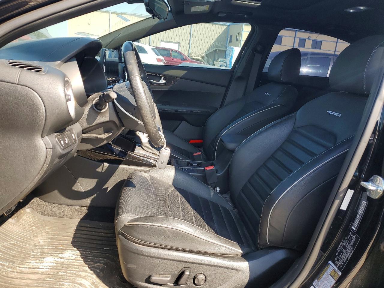 2022 Kia Forte Gt Line - Фото 7
