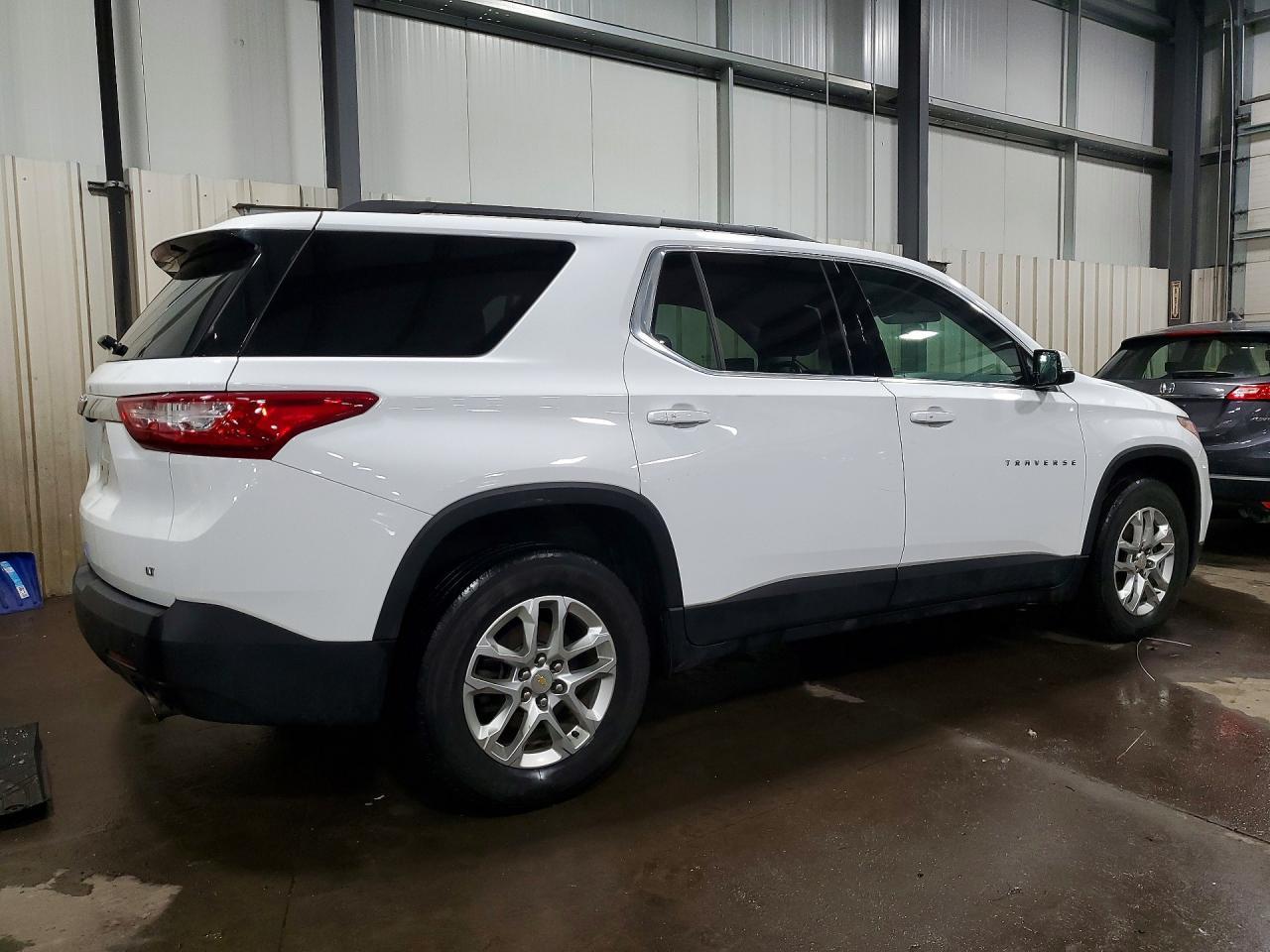 2020 Chevrolet Traverse Lt - Фото 3