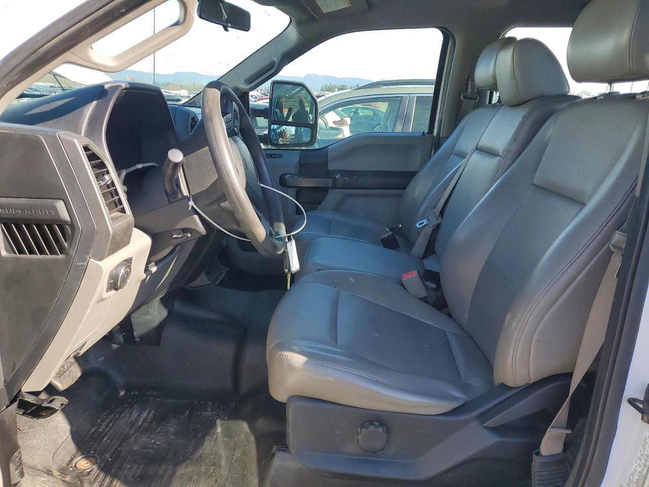 2017 Ford F250 Super Duty - Image 7