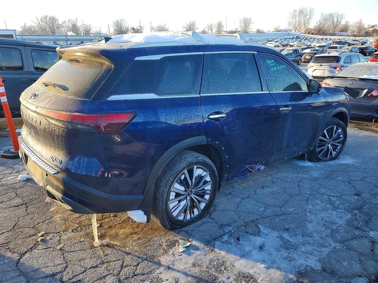 2023 Infiniti Qx60 Sensory - Фото 3