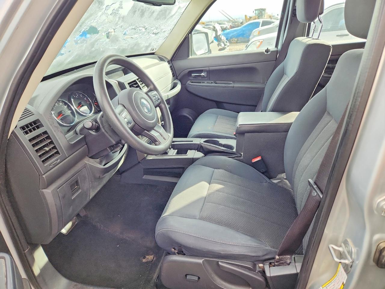 2012 Jeep Liberty Sport - Фото 7