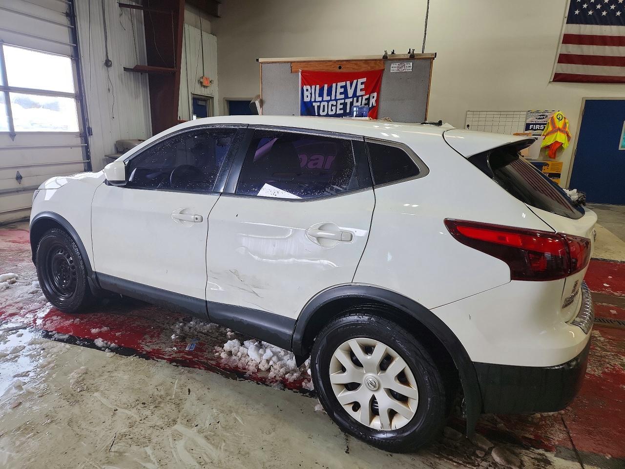 2018 Nissan Rogue Sport S - Image 2