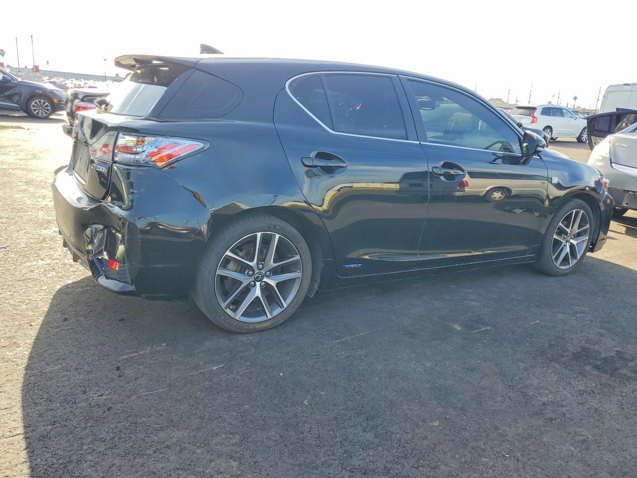2014 Lexus Ct 200H Base - Image 3