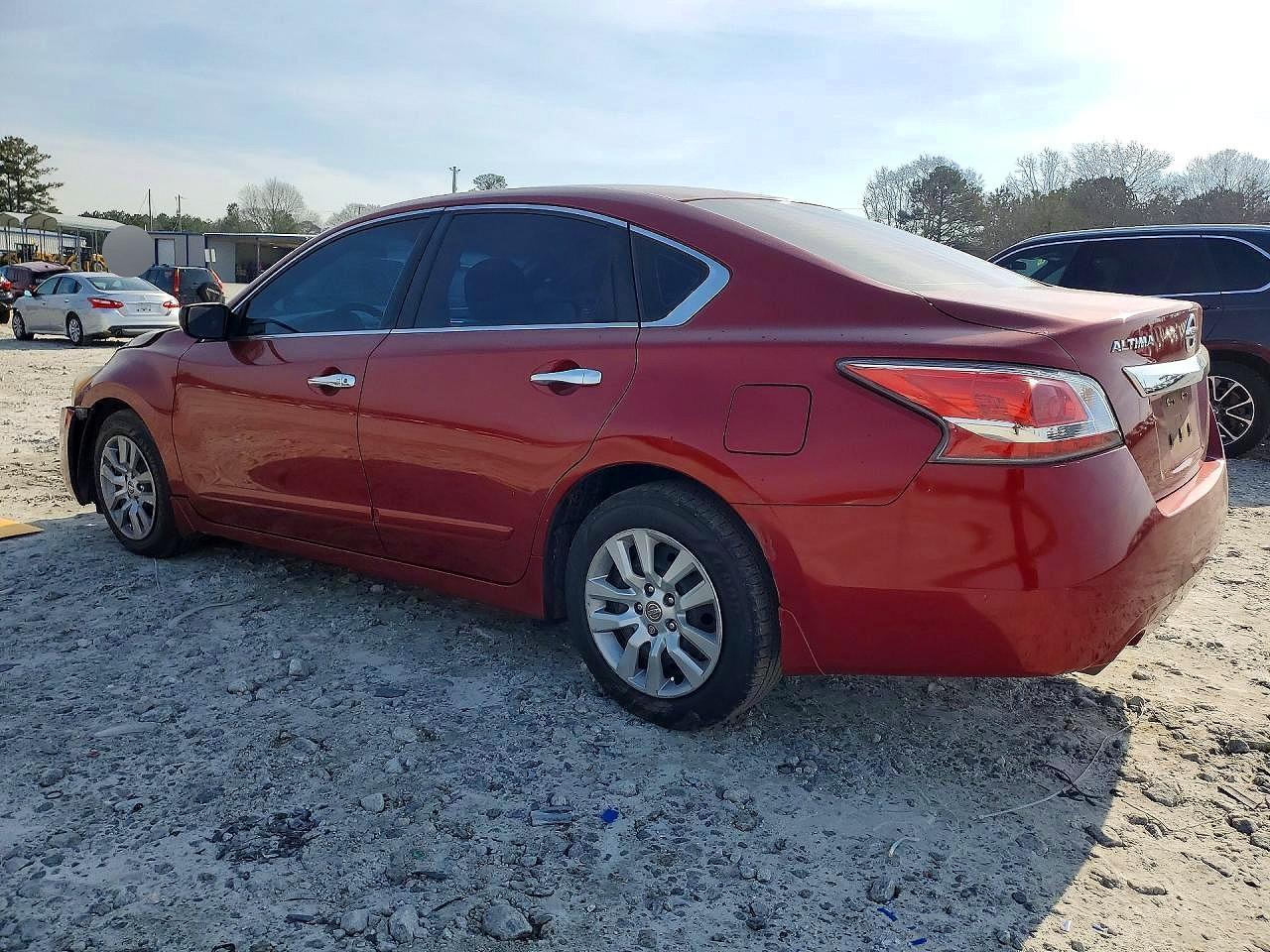 2015 Nissan Altima 2.5 - Image 2
