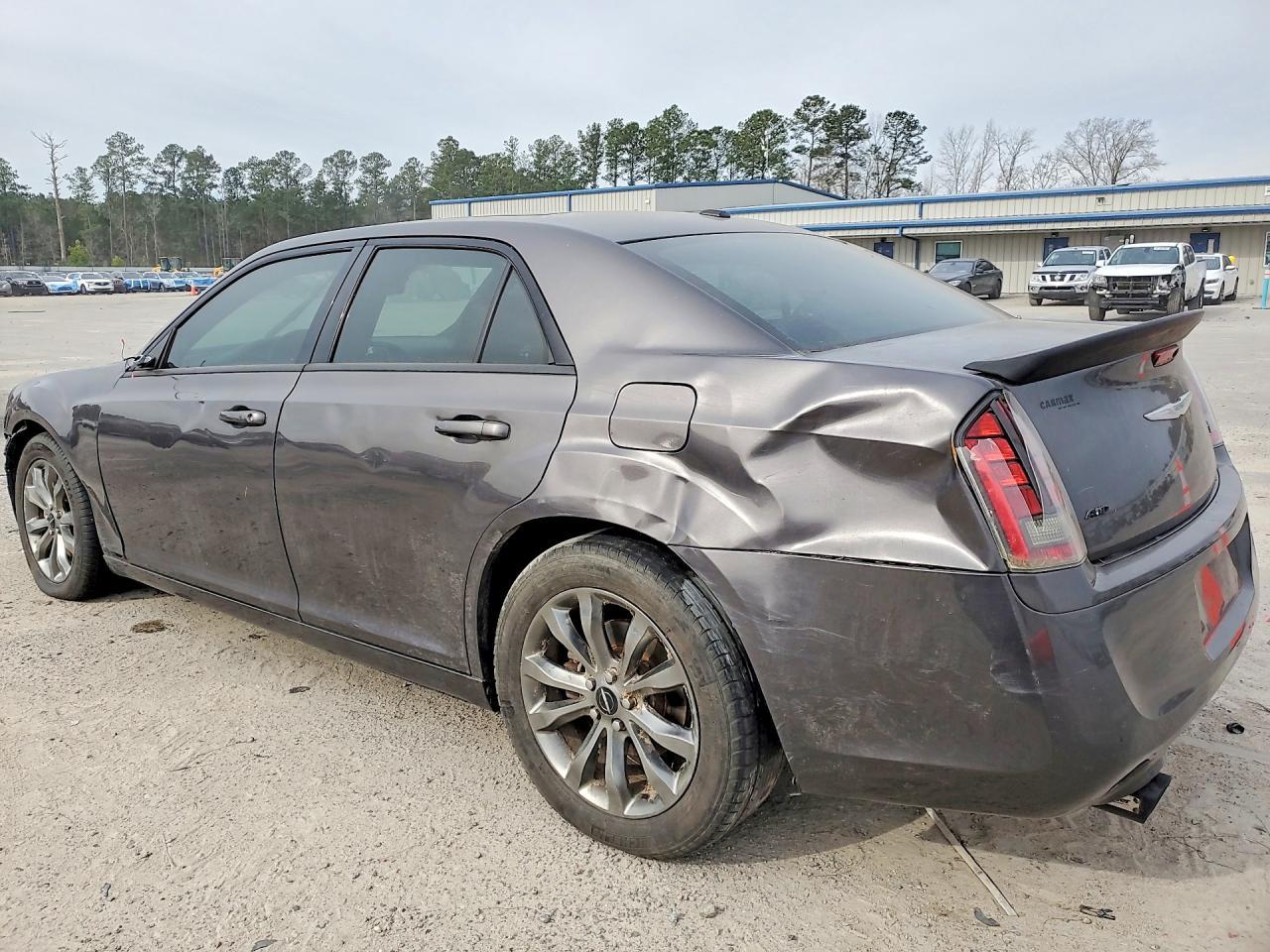 2014 Chrysler 300 S - Фото 2