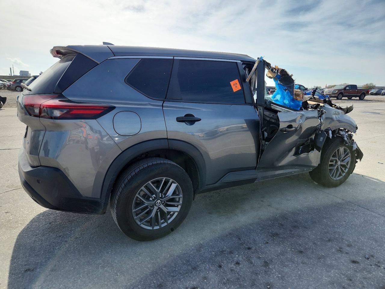2021 Nissan Rogue S - Фото 3