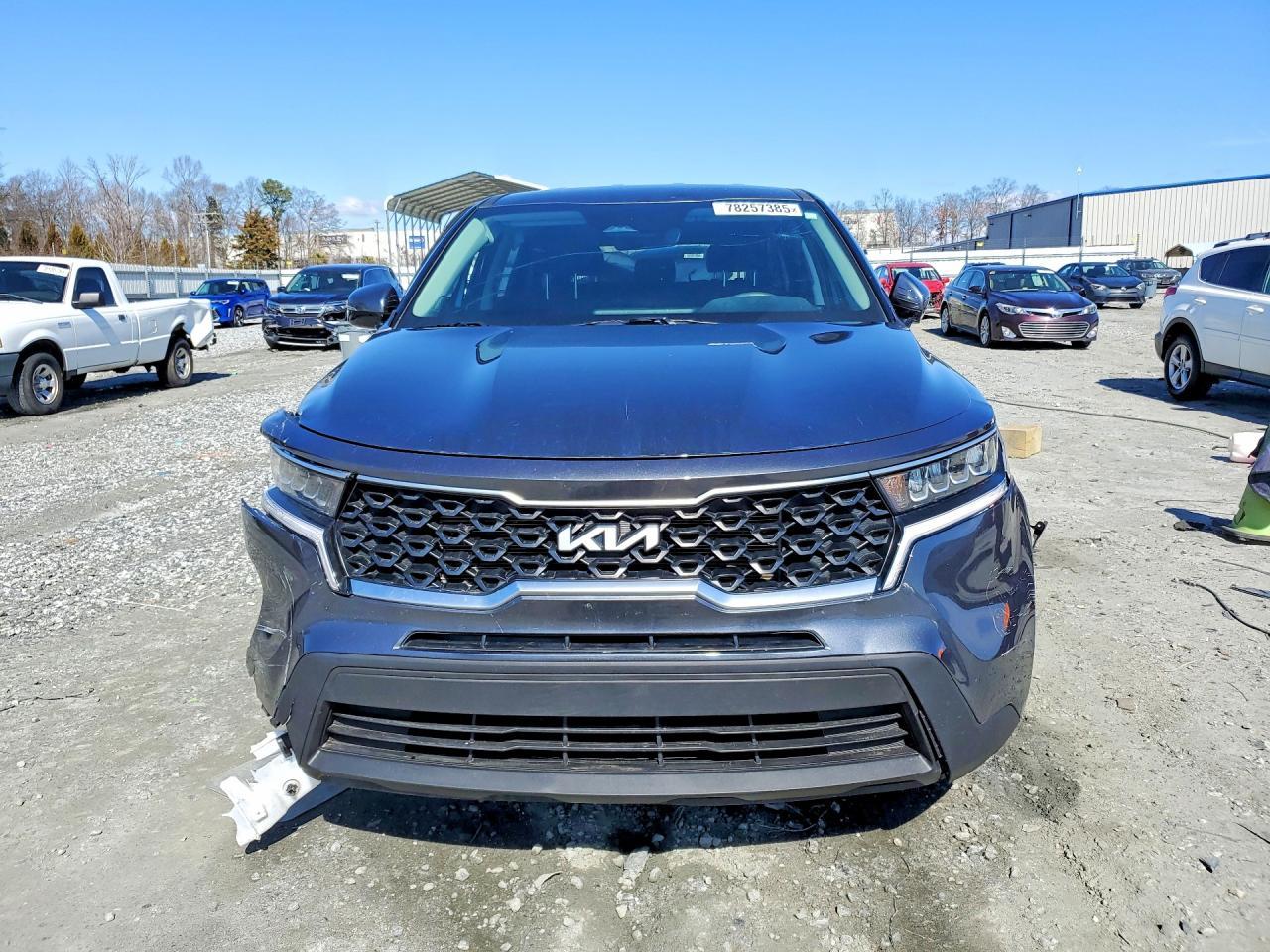 2022 Kia Sorento Lx - Image 5