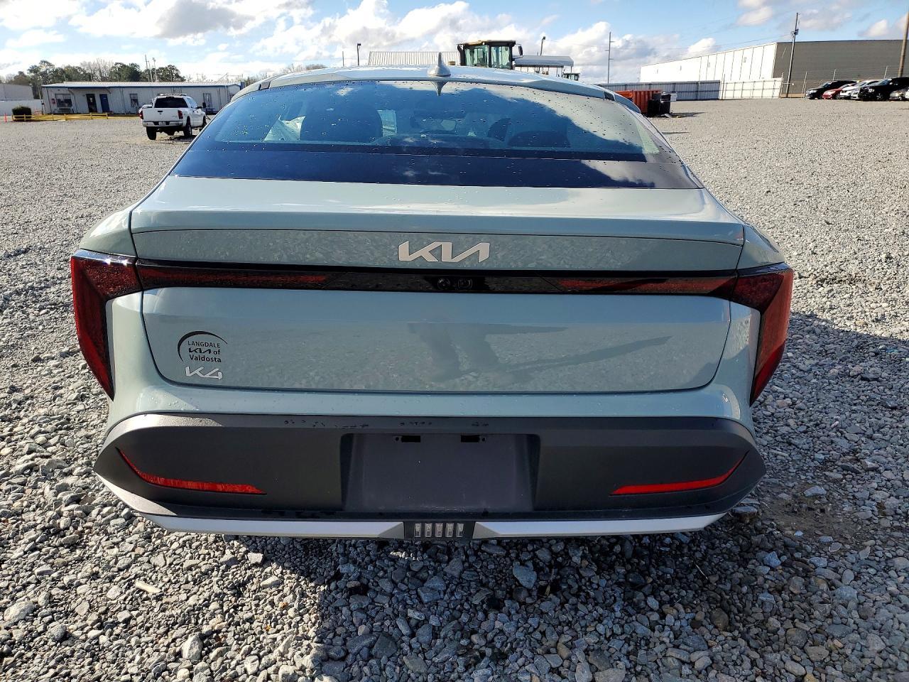 2025 Kia K4 Lx - Image 6