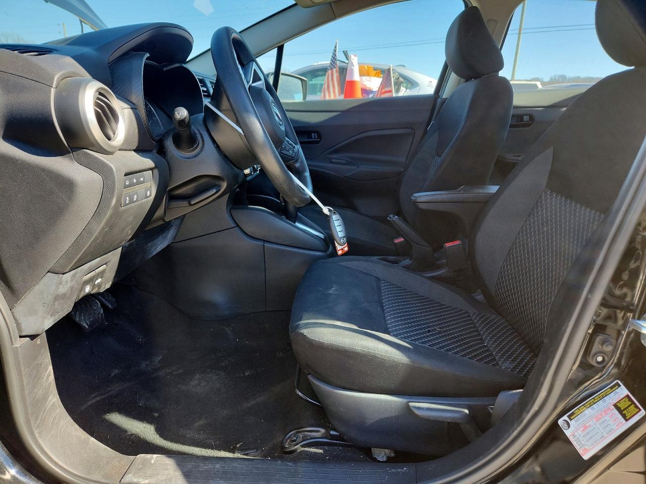 2020 Nissan Versa S - Фото 7