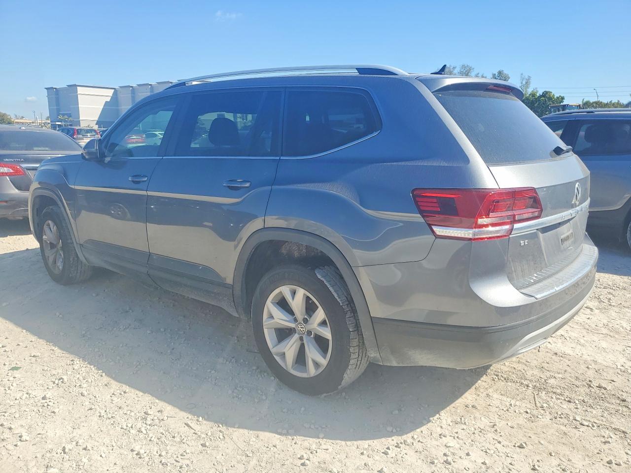 2019 Volkswagen Atlas Se - Фото 2
