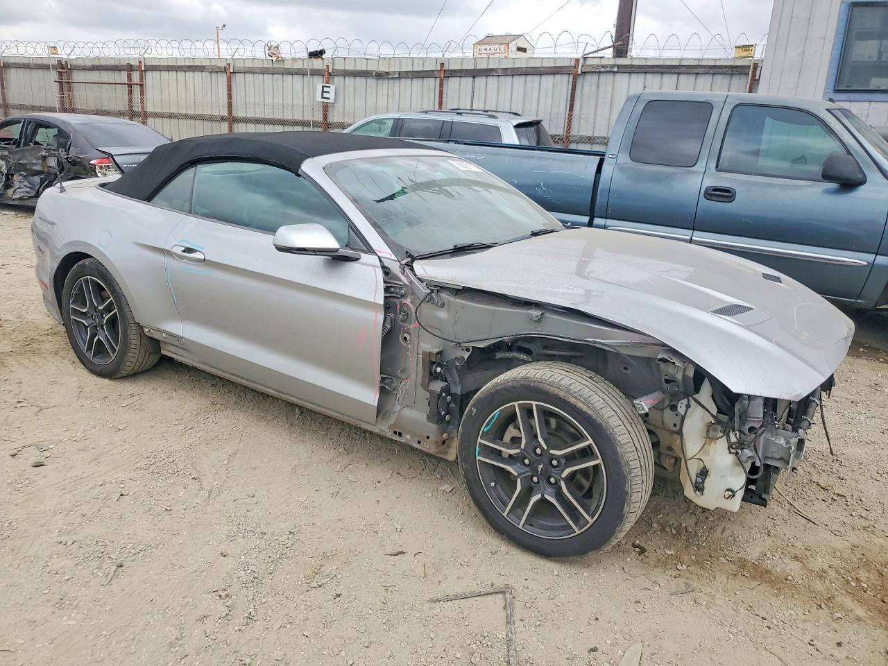 2020 Ford Mustang - Фото 4