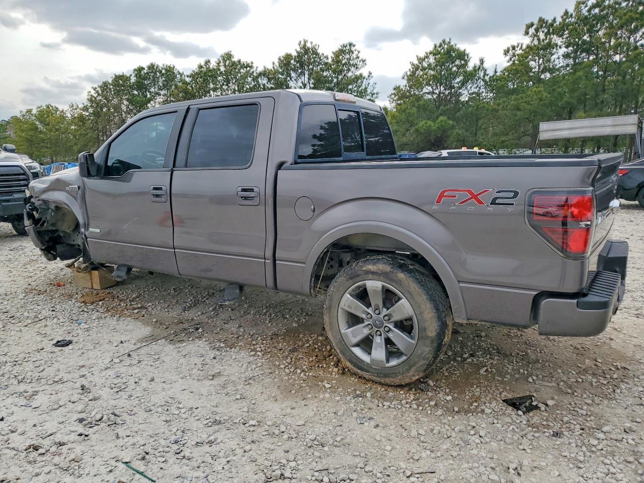 2014 Ford F150 Supercrew - Фото 2