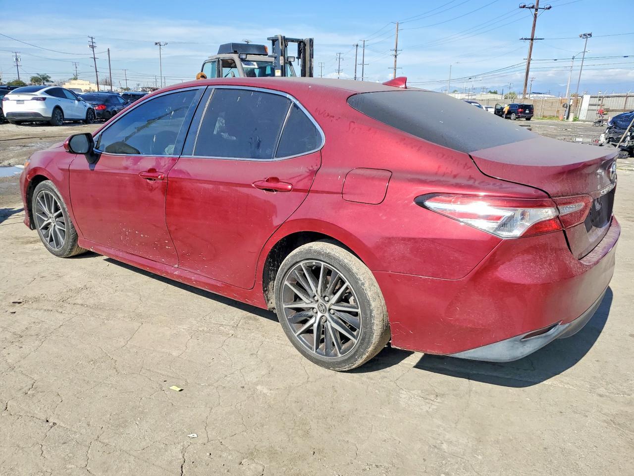 2019 Toyota Camry L - Фото 2