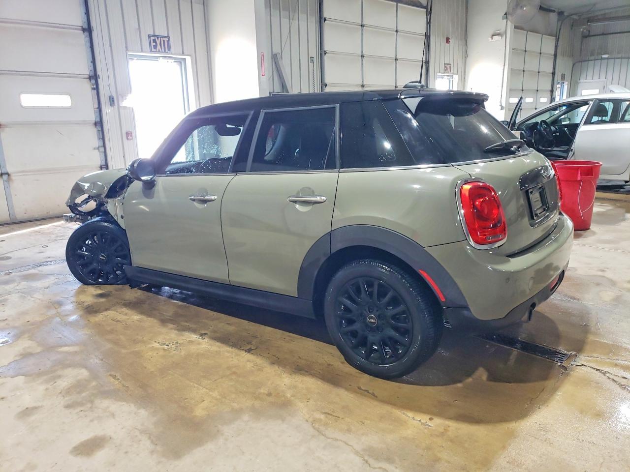 2019 Mini Cooper - Фото 2