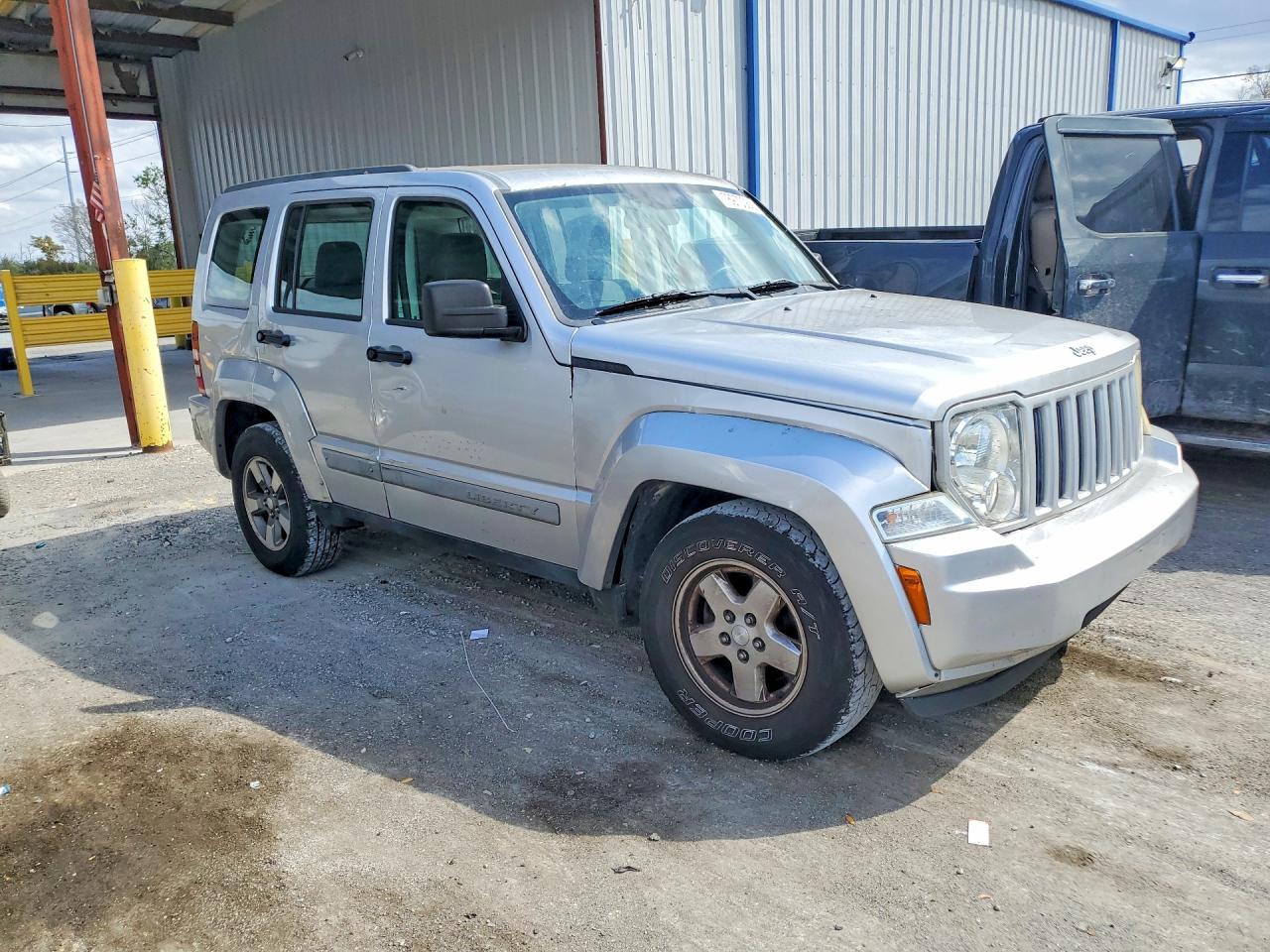 2008 Jeep Liberty Sport - Фото 4