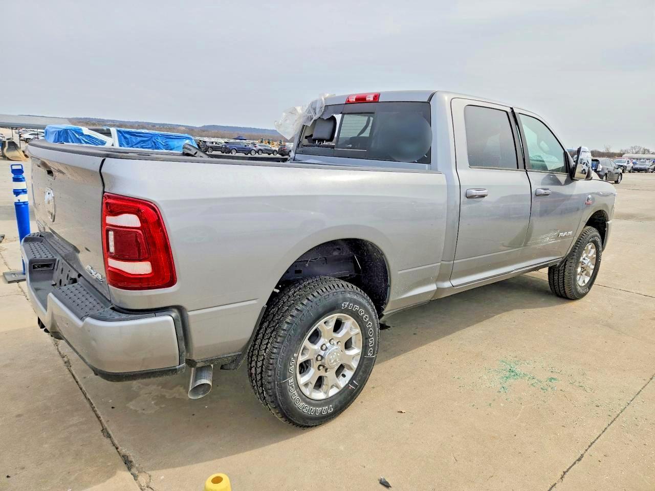 2024 Ram 2500 Laramie 4Wd 6C Tdsl Crew Cab 6.7L V8 - Image 3