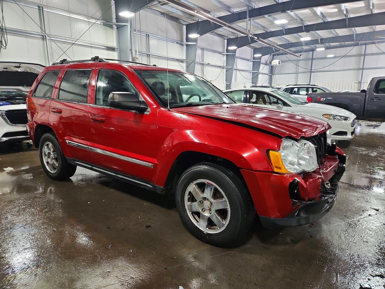 2010 Jeep Grand Cherokee Laredo - Image 4