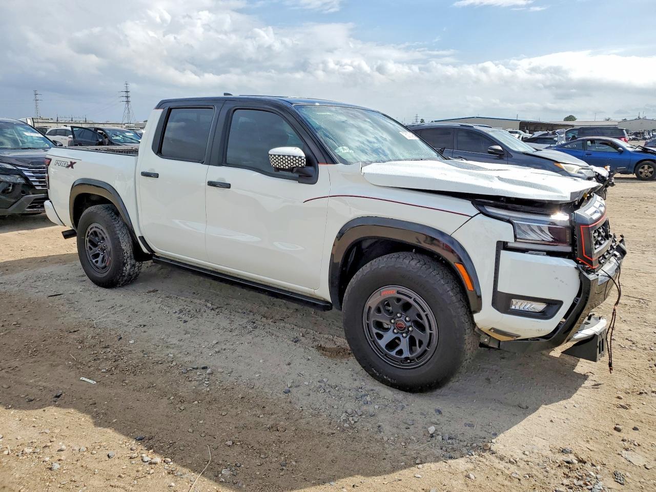 2025 Nissan Frontier S - Фото 4