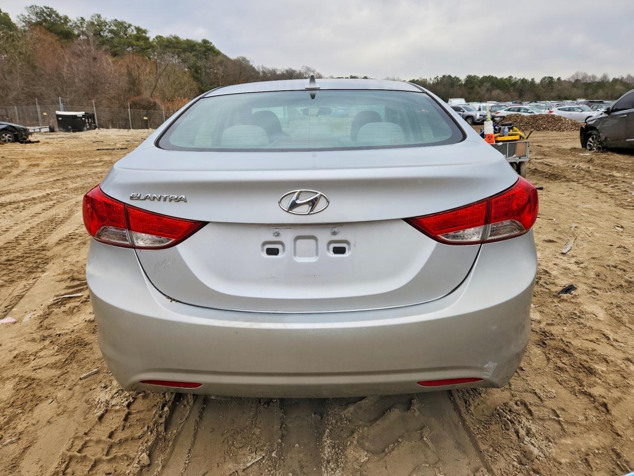 2012 Hyundai Elantra Gls - Image 6