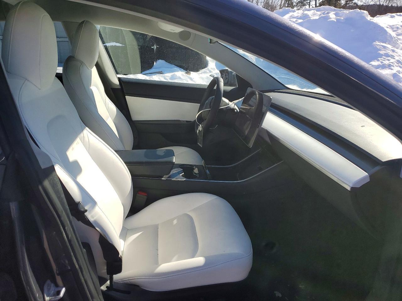 2020 Tesla Model 3 - Фото 7