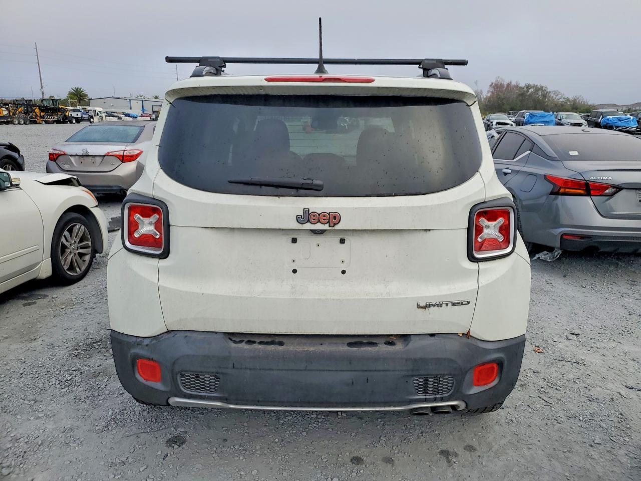 2015 Jeep Renegade Limited - Фото 6