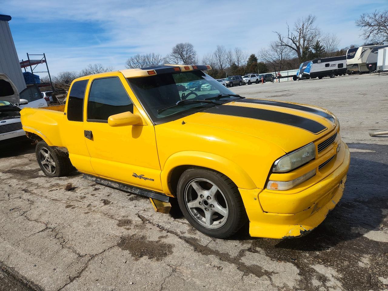 2002 Chevrolet S Truck S10 - Фото 4