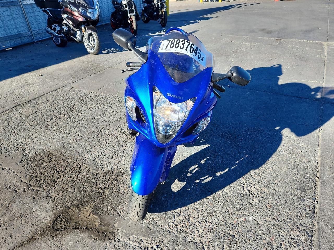 2015 Suzuki Gsx1300 Ra - Фото 2