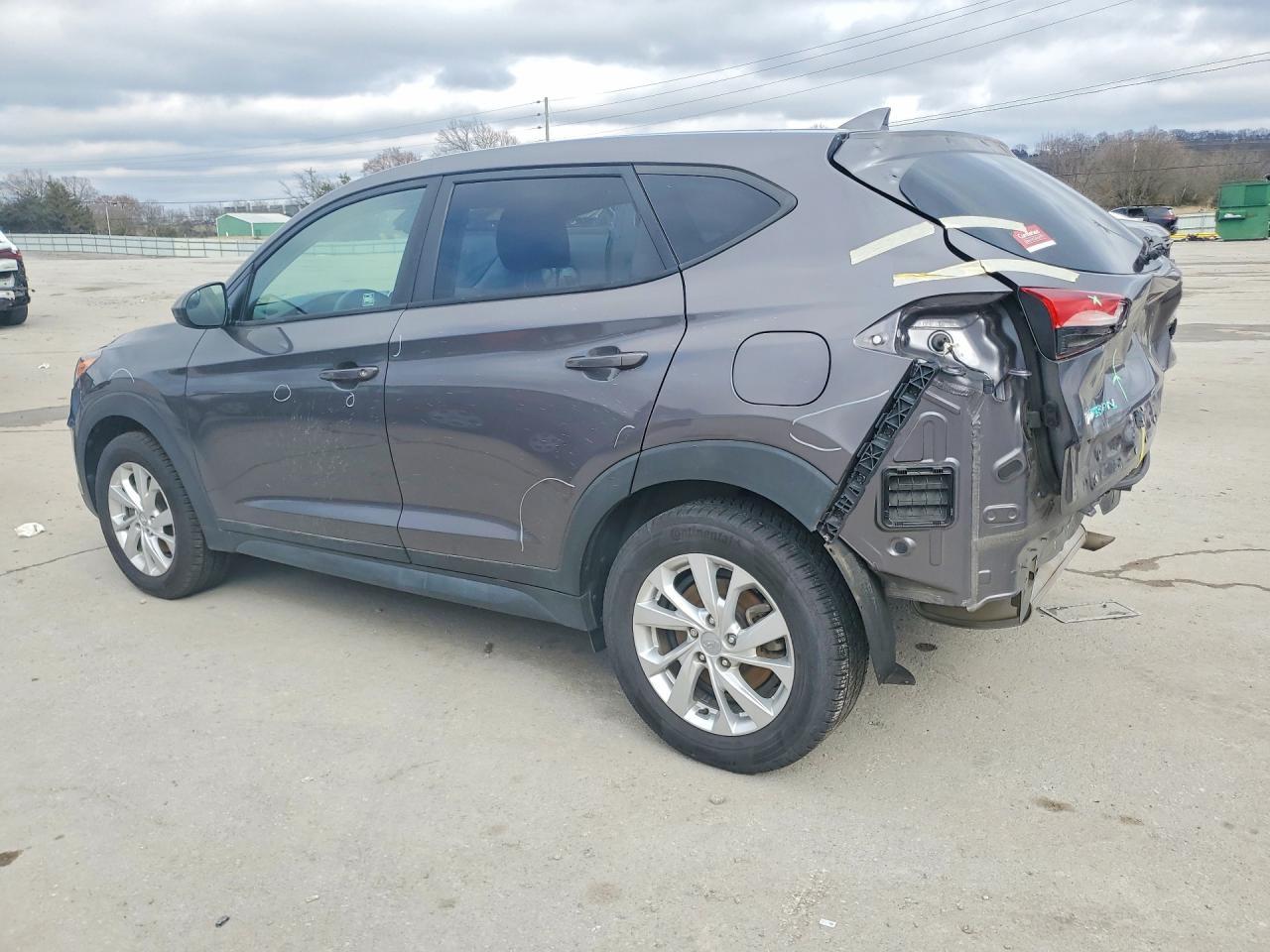 2021 Hyundai Tucson Se - Фото 2