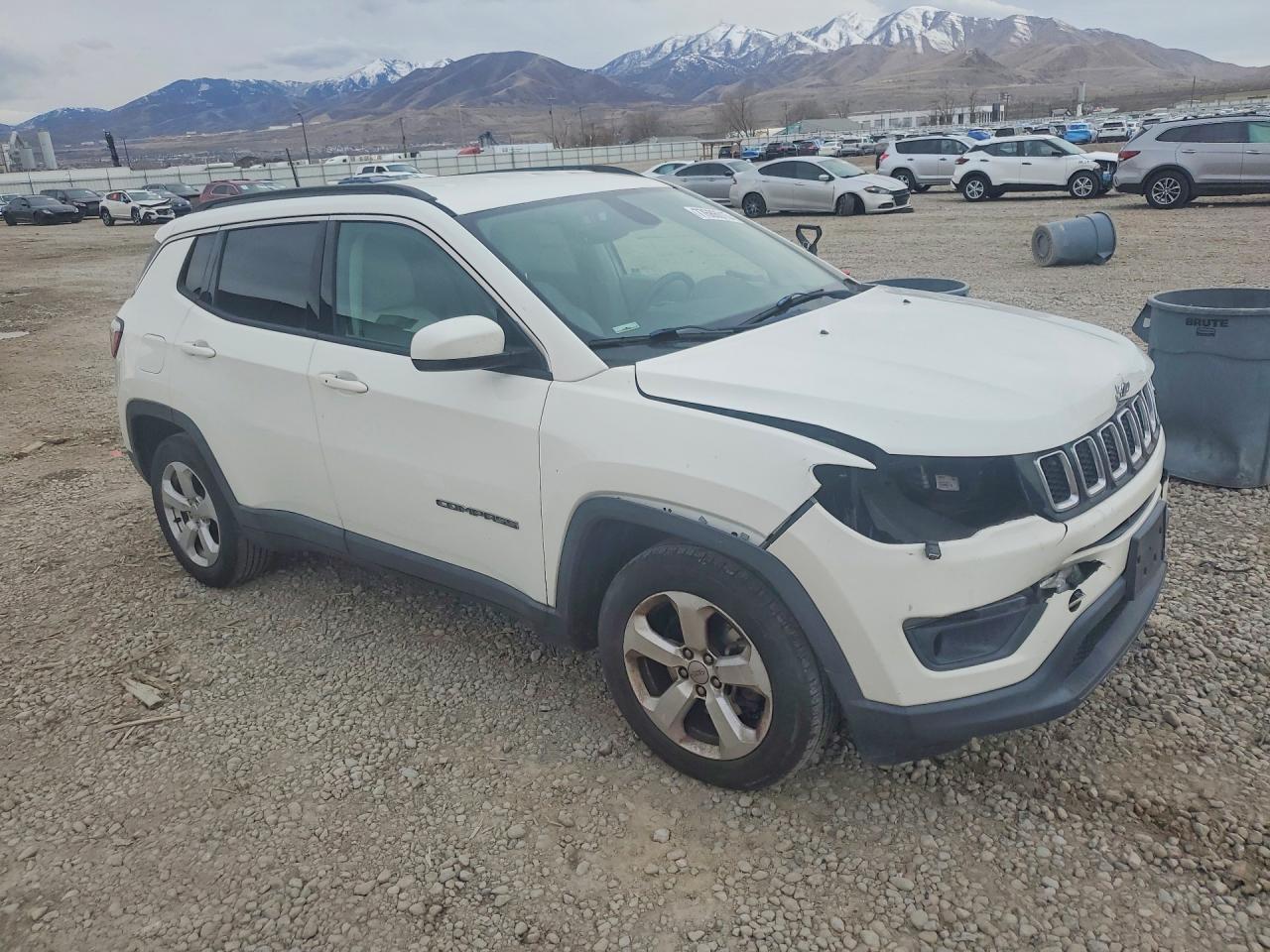 2017 Jeep Compass Latitude - Фото 4