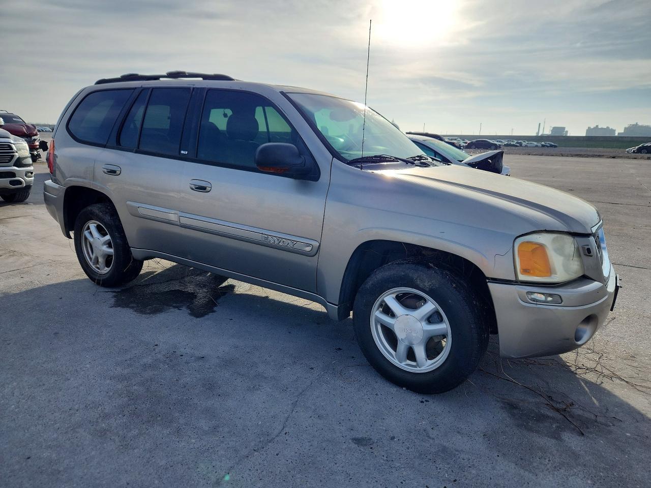 2003 GMC Envoy - Фото 4