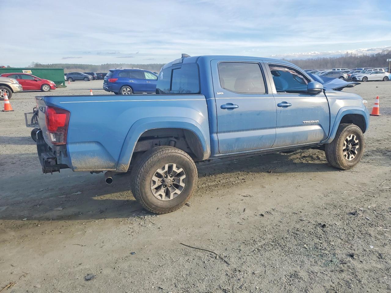 2019 Toyota Tacoma Double Cab - Image 3
