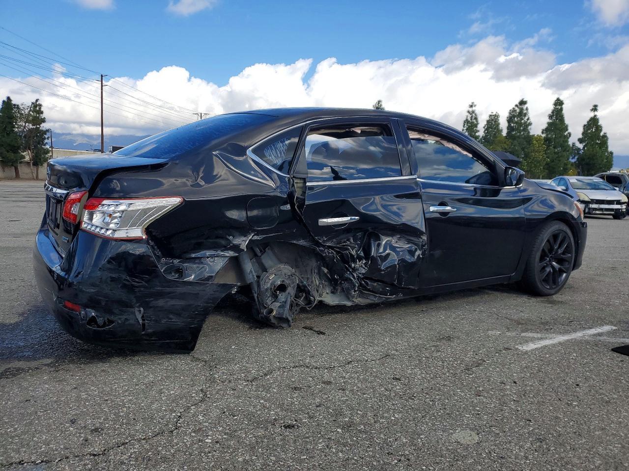 2014 Nissan Sentra S - Фото 3