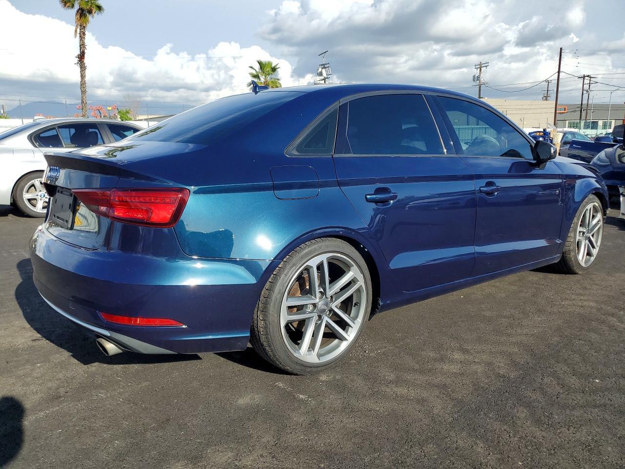 2018 Audi A3 Premium - Фото 3