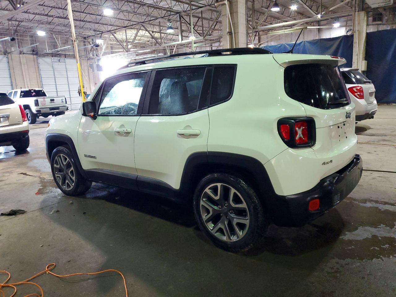 2017 Jeep Renegade Latitude - Image 2
