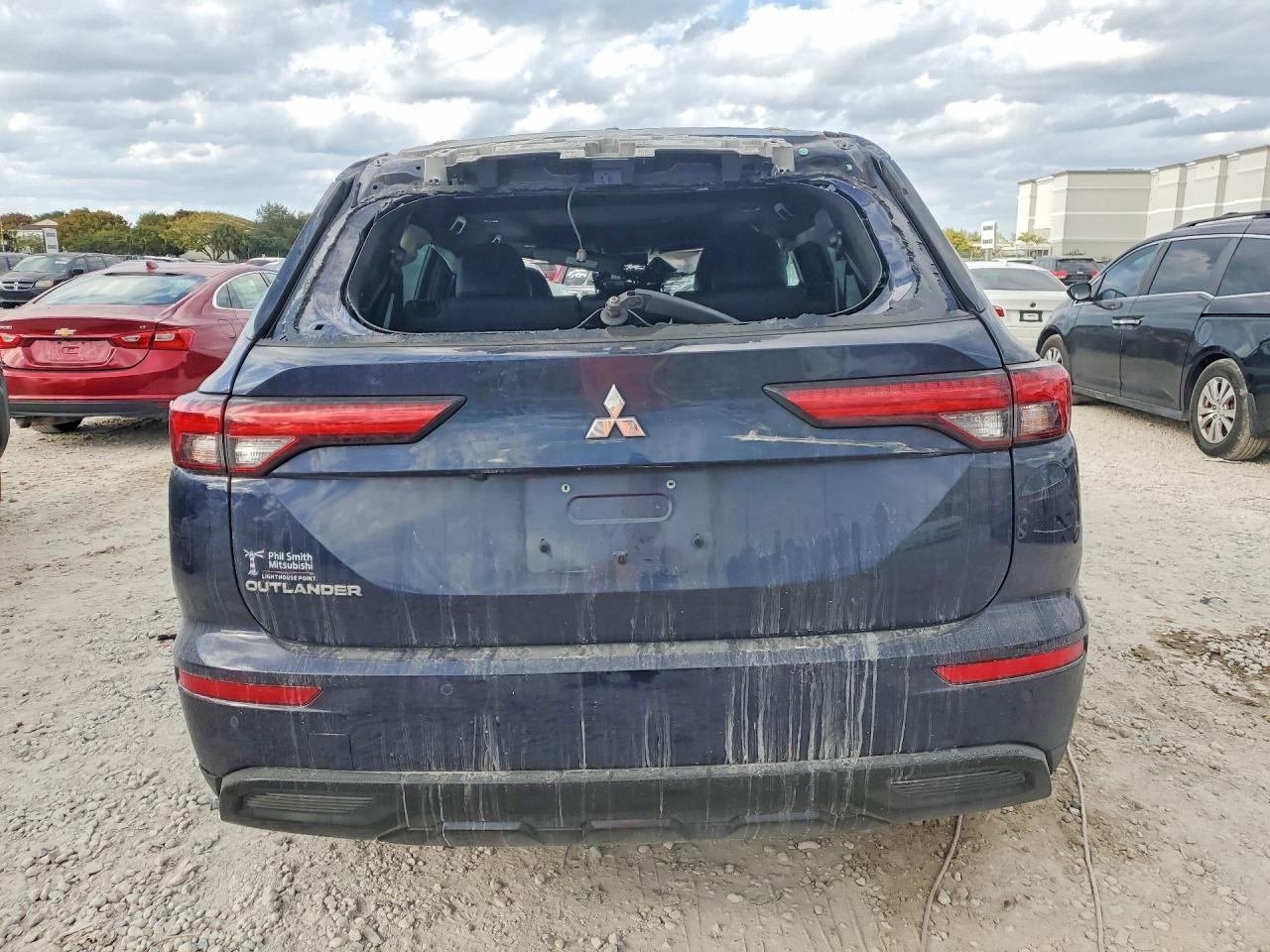 2022 Mitsubishi Outlander Se - Image 6