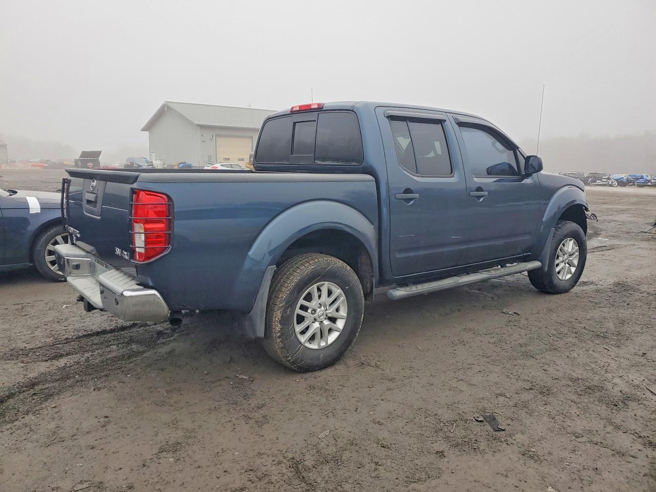 2015 Nissan Frontier S - Image 3