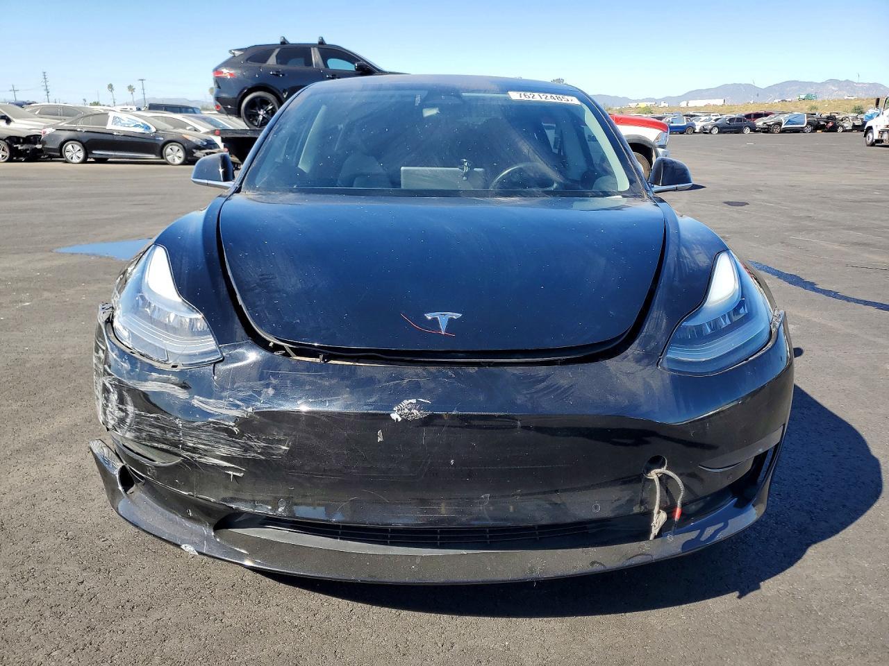 2018 Tesla Model 3 - Фото 5