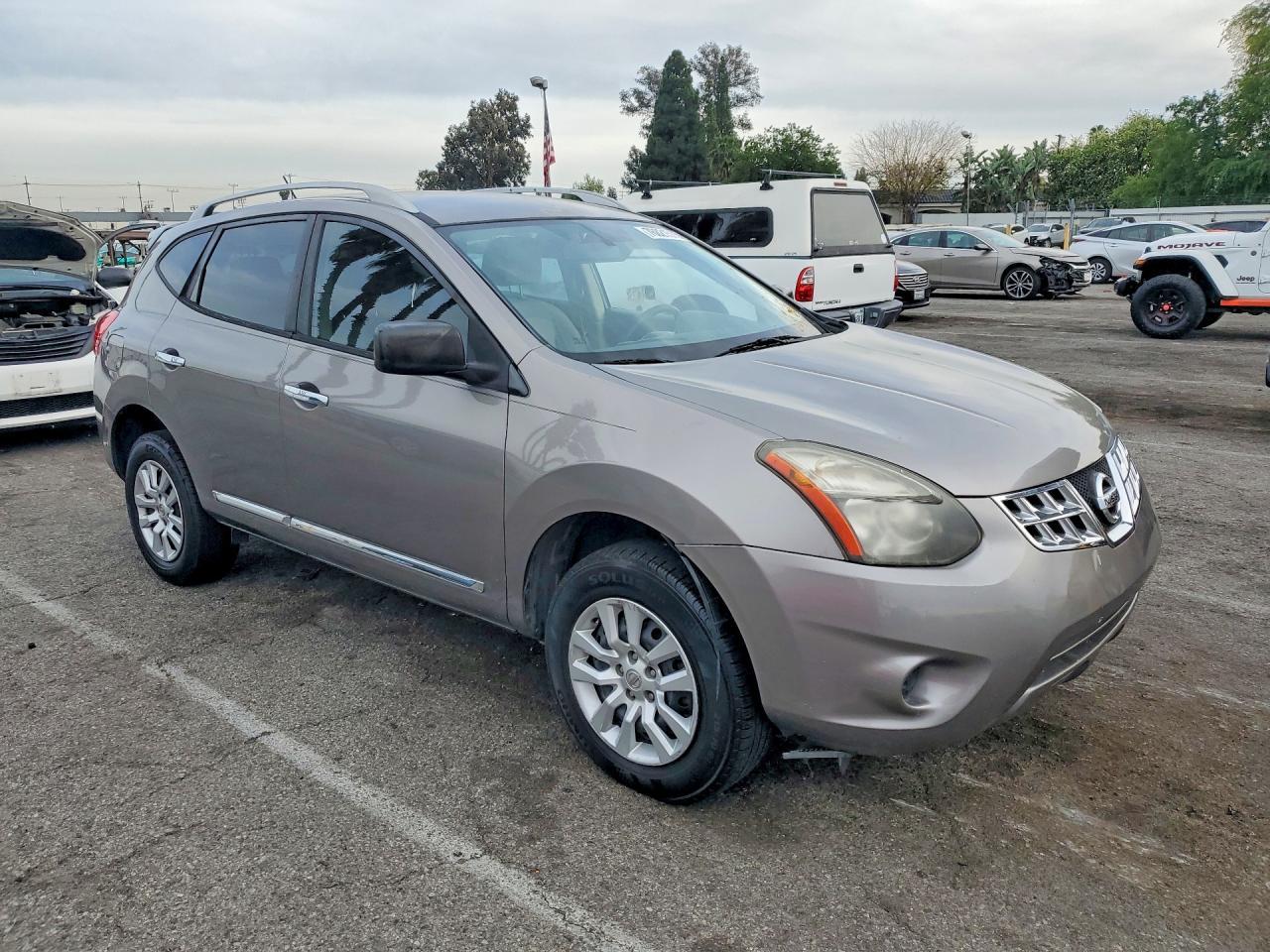 2015 Nissan Rogue Select S - Фото 4