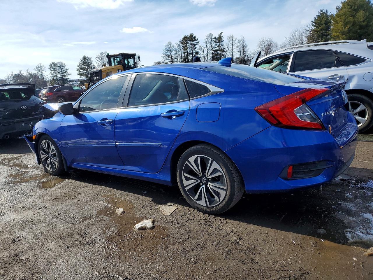 2017 Honda Civic Ex - Image 2