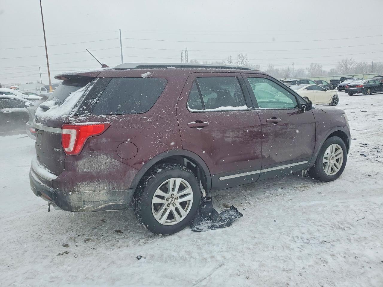 2018 Ford Explorer Xlt - Фото 3