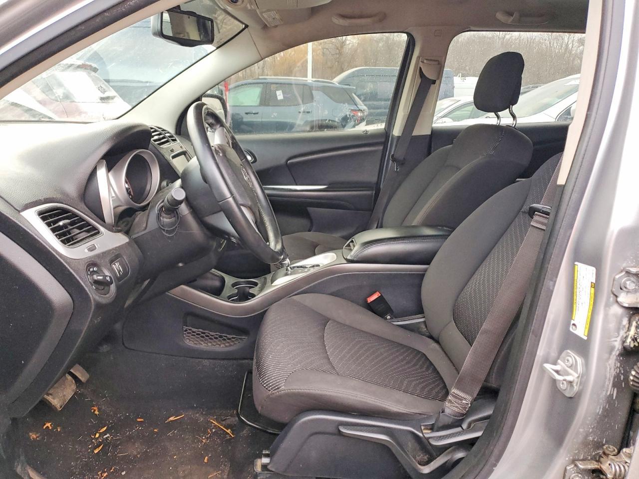 2017 Dodge Journey Crossroad - Image 7