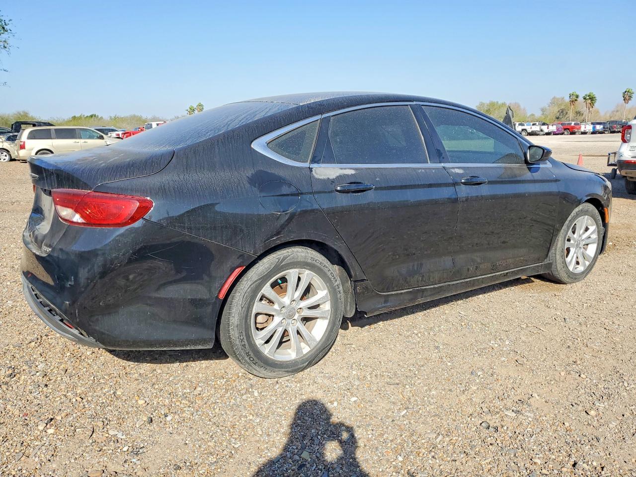 2016 Chrysler 200 Limited - Image 3
