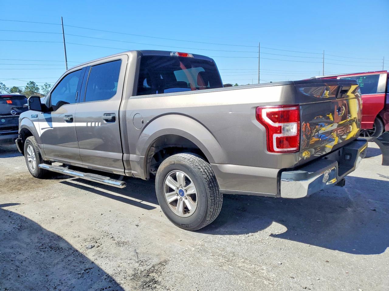 2018 Ford F150 Supercrew - Фото 2