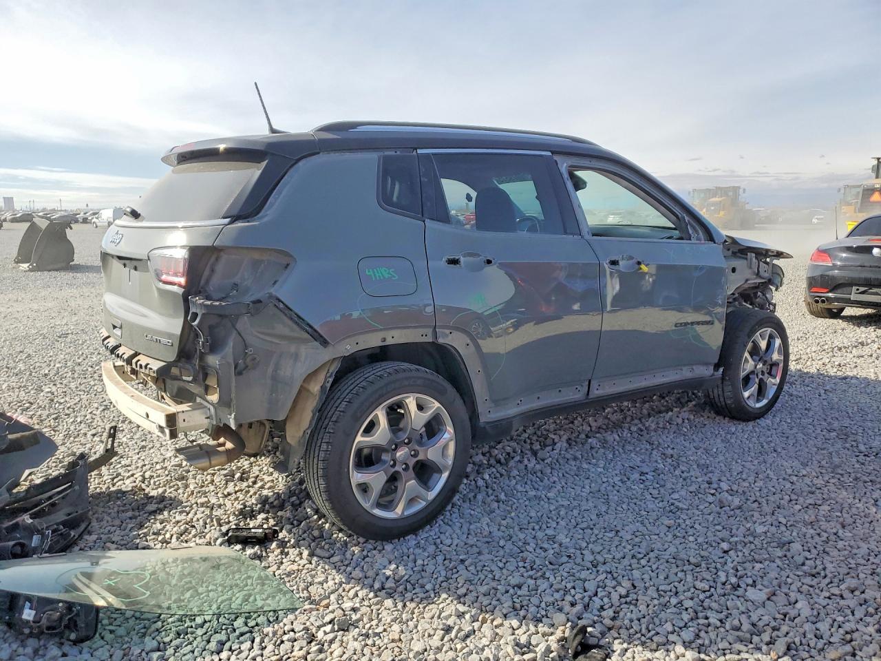 2021 Jeep Compass Limited - Фото 3
