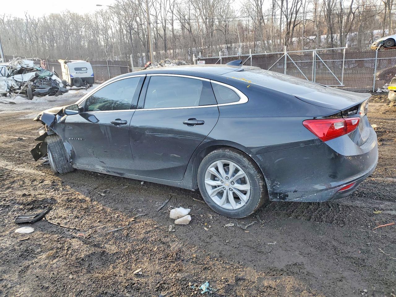 2023 Chevrolet Malibu Lt - Фото 2