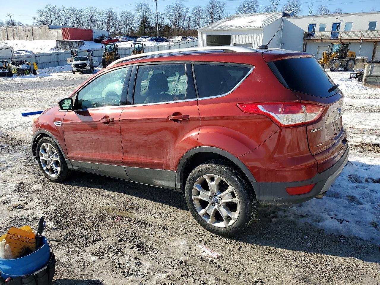 2014 Ford Escape Titanium - Фото 2