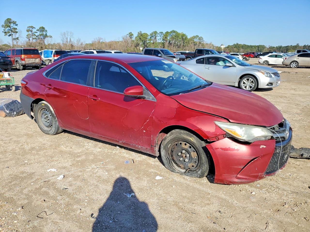 2015 Toyota Camry Le - Фото 4