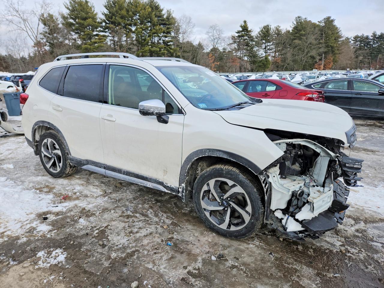 2023 Subaru Forester Touring - Image 4