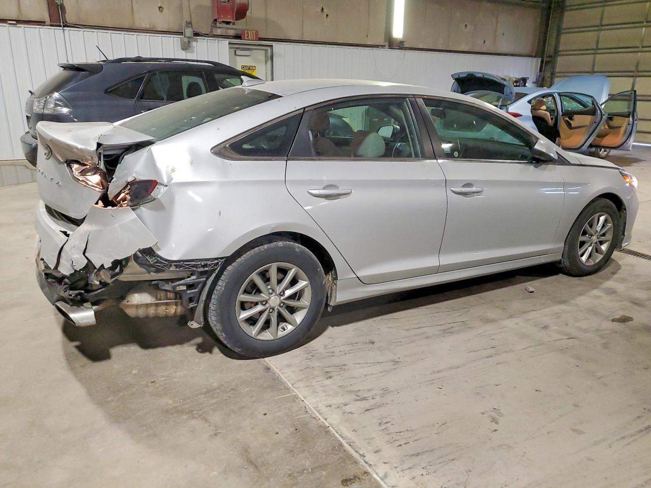 2019 Hyundai Sonata Se - Image 3