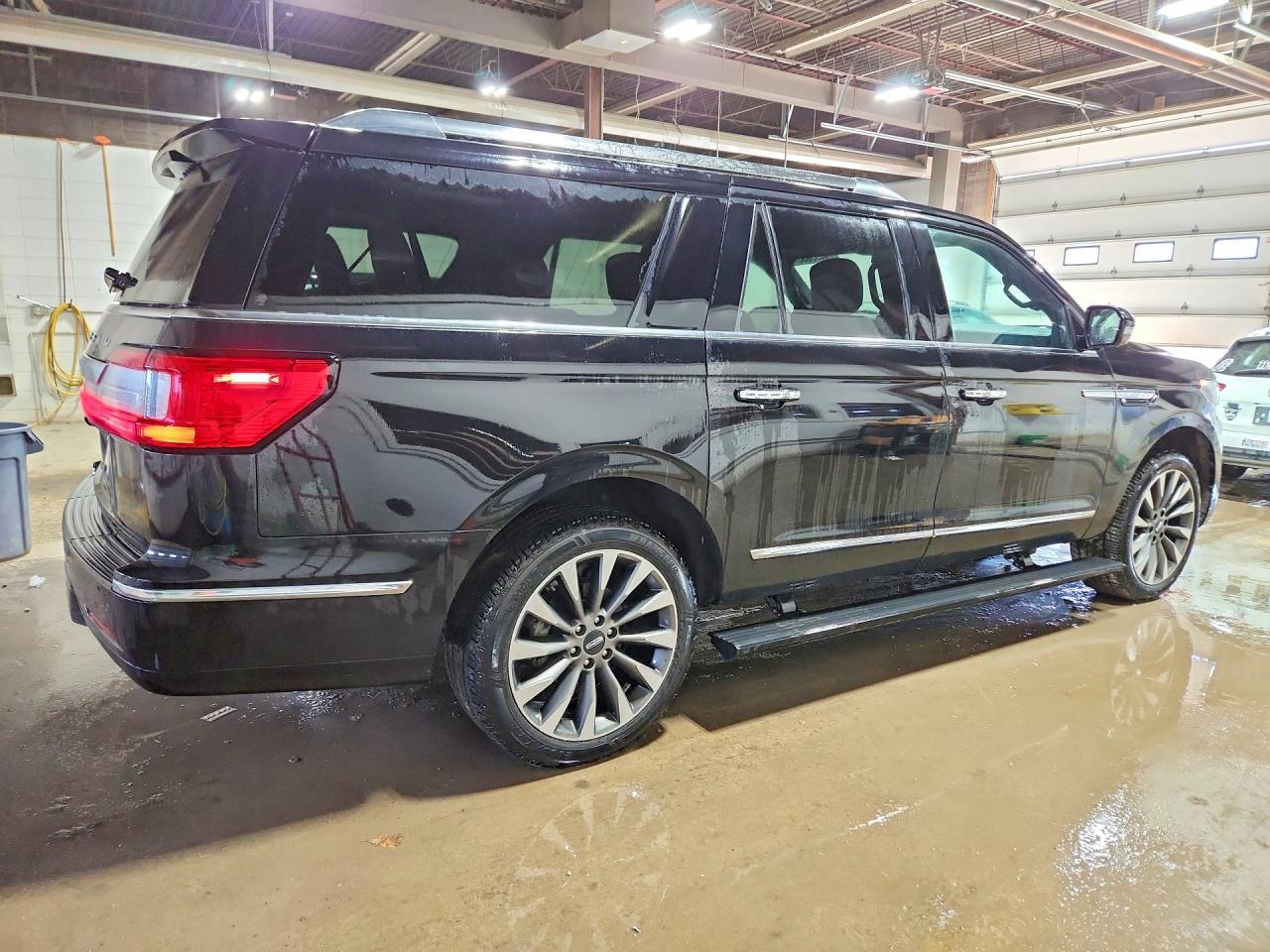 2019 Lincoln Navigator L Select - Фото 3